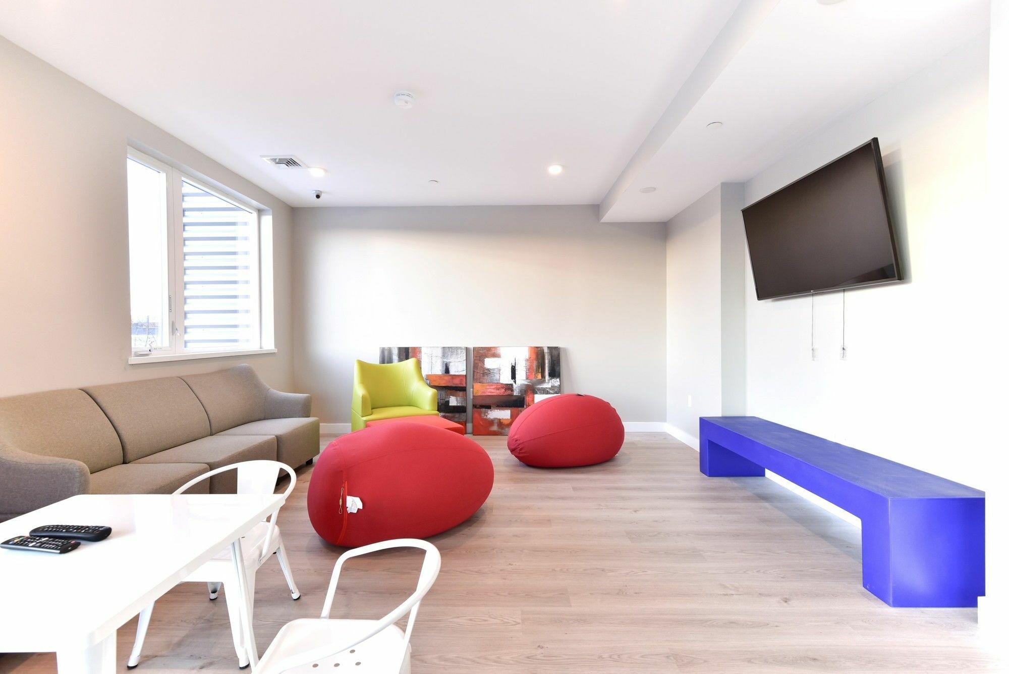 Global Luxury Suites At Longwood Μπρούκλαϊν Εξωτερικό φωτογραφία